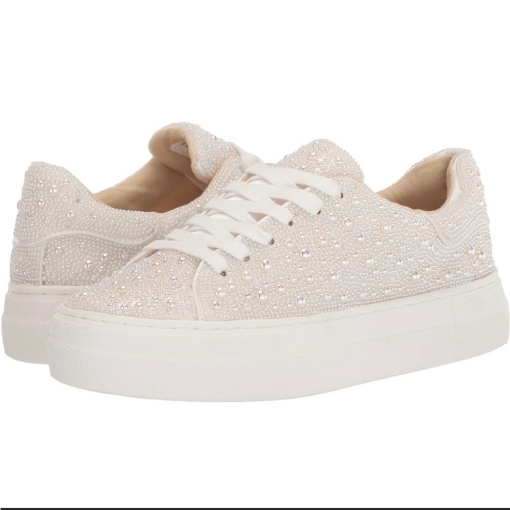 Betsey Johnson Sidny Sneakers (Pearl) size 8.5